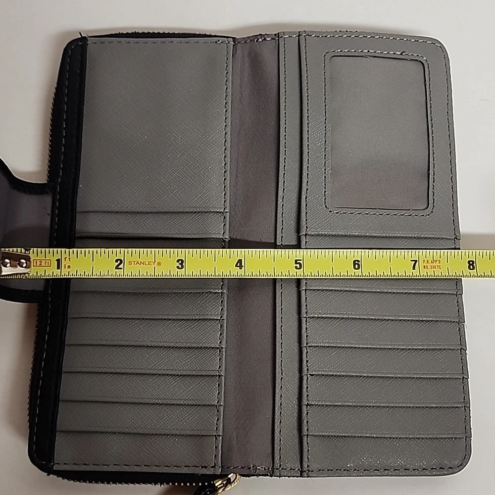 Fossil Metallic Pewter w/Taupe/Gray Inside Wristlet Wallet/Card Holder Clutch